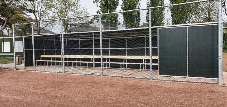 Een nieuwe dug-out Een nieuwe dug-out