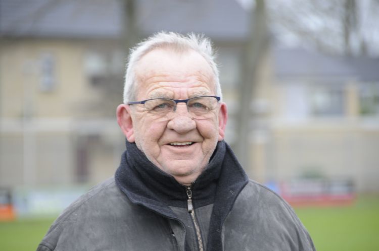 Ton Metzke, vrijwillig fieldmanager bij SSC'55 in Sprang-Capelle Ton Metzke, vrijwillig fieldmanager bij SSC'55 in Sprang-Capelle