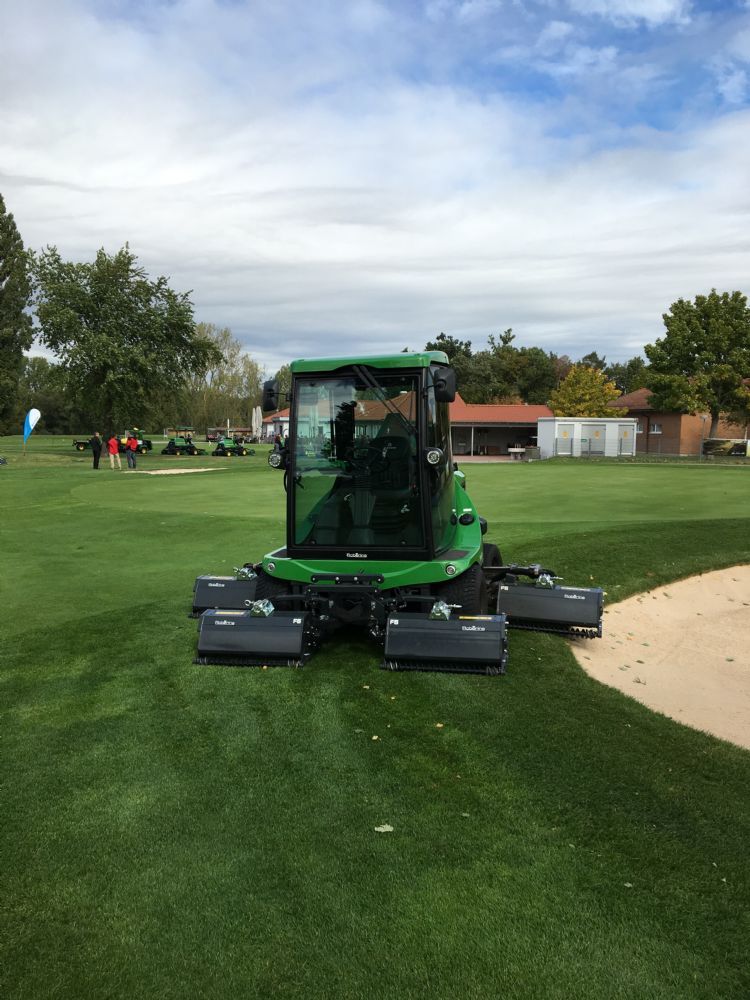 De Roberine F5 komt het meest tot zijn recht in situaties waar meters gemaakt moeten worden. De Roberine F5 komt het meest tot zijn recht in situaties waar meters gemaakt moeten worden.