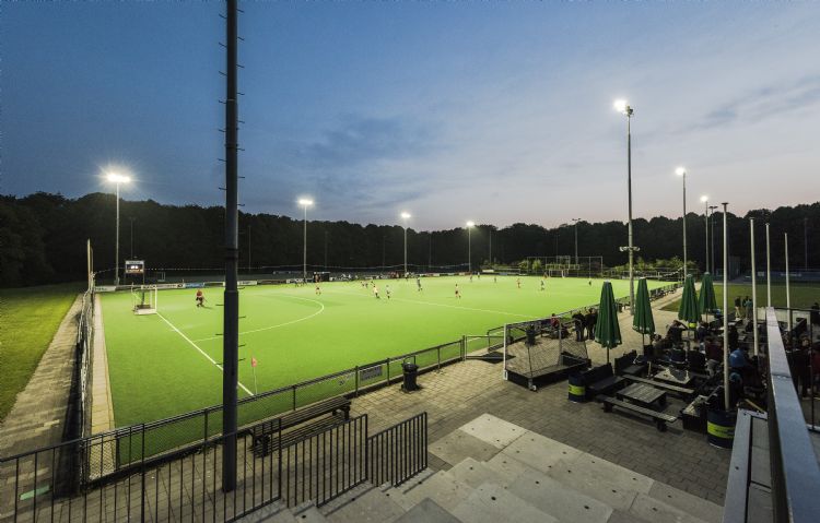 Of het nu gaat om hockey, atletiek of jeu de boules, op sportgebied is OVI overal actief. Of het nu gaat om hockey, atletiek of jeu de boules, op sportgebied is OVI overal actief.