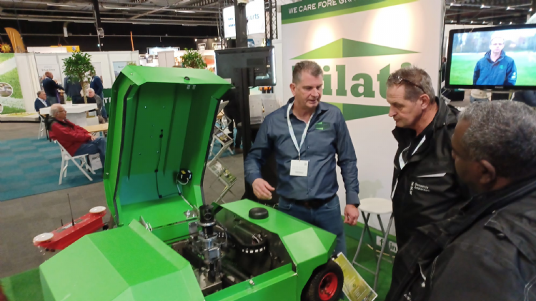 Misja van der Stroom vertelt over de Violette van Milati Misja van der Stroom vertelt over de Violette van Milati