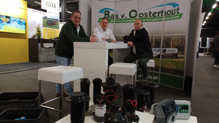 De mannen van Bas van Oosterhout waren ook van de partij De mannen van Bas van Oosterhout waren ook van de partij