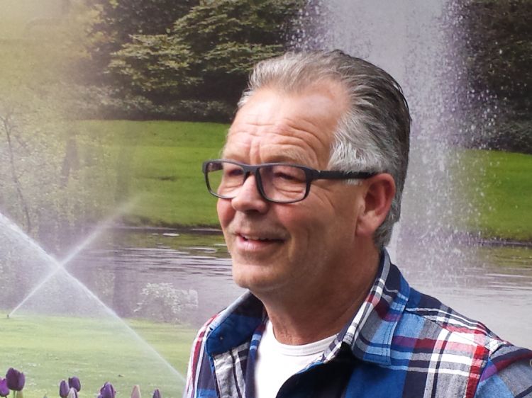 Aad van Oosten. Aad van Oosten.