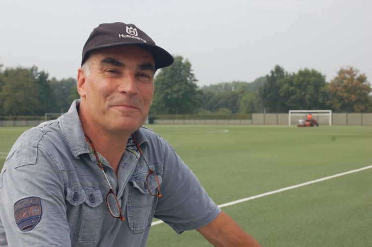 Anton Derks, vakopzichter sportvelden gemeente Nijmegen