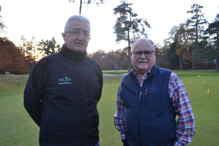 Mark Timmerman (Prograss) en Stan Kostka (Rhizo Solutions) op de Rosendaelsche Golfclub