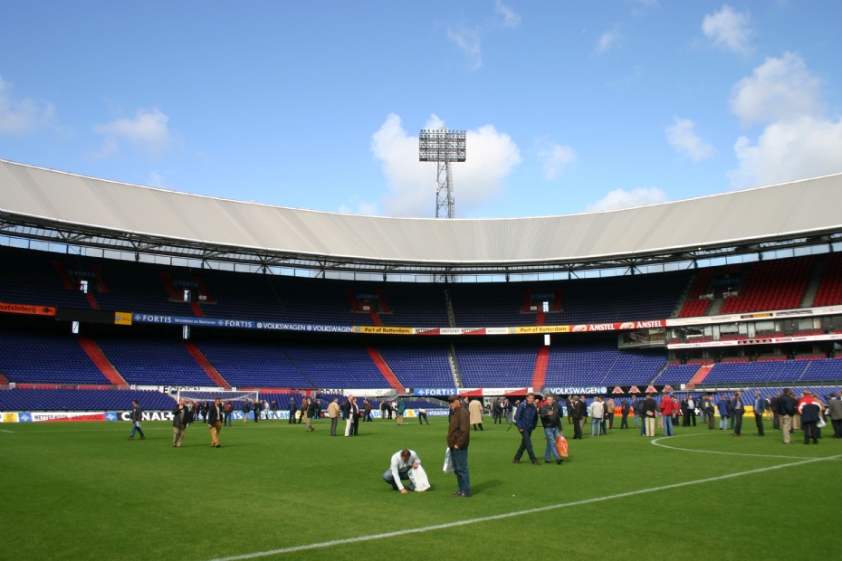 De eerste Nationale Grasdag in 2004 met het veldbezoek in De Kuip. Enkel in de coronatijd in 2021 was er geen bijeenkomst