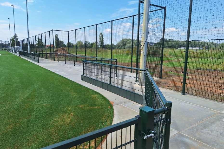 Sportveldomranding, gerealiseerd in opdracht van Antea Group