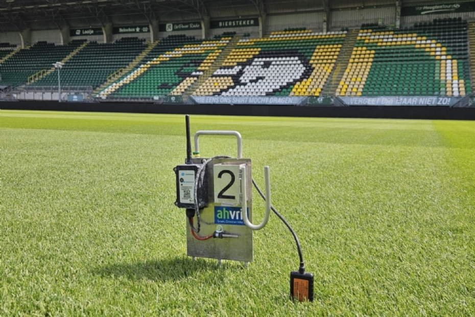 Bodemsensor gemonteerd op door Ahvrij ontwikkelde houder
